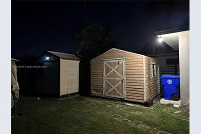 1838 NW 18th St, Miami, FL 33125 - Photo 21