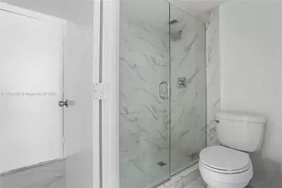 18051 Biscayne Blvd #1904-1, Aventura, FL 33160 - Photo 17