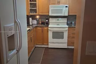 1000 St Charles Pl, Pembroke Pines, FL 33026 - Photo 1