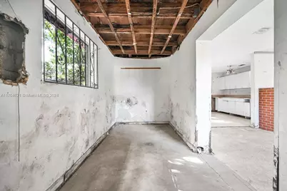 2100 NW 76th St, Miami, FL 33147 - Photo 21