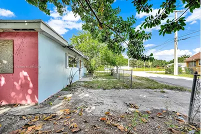 2100 NW 76th St, Miami, FL 33147 - Photo 5