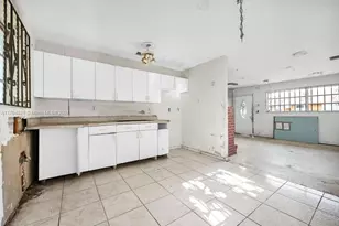 2100 NW 76th St, Miami, FL 33147 - Photo 19