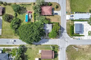 2100 NW 76th St, Miami, FL 33147 - Photo 39