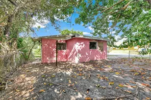 2100 NW 76th St, Miami, FL 33147 - Photo 7