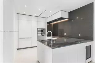 300 Biscayne Blvd Way, Miami, FL 33131 - Photo 5