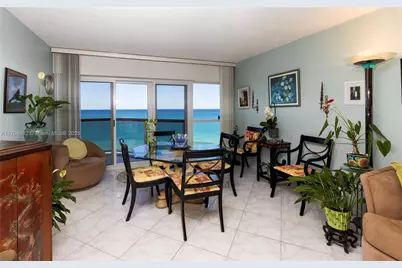 6767 Collins Ave #1409, Miami Beach, FL 33141 - Photo 5