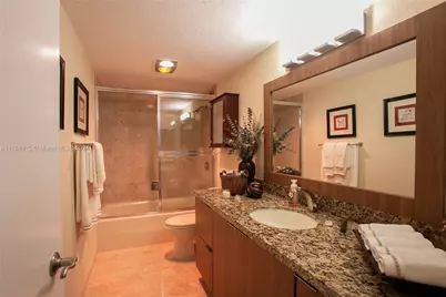 1800 NE 114th St #1911, Miami, FL 33181 - Photo 11