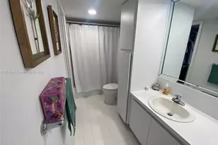 90 Edgewater Dr, Coral Gables, FL 33133 - Photo 27