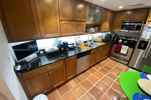 90 Edgewater Dr, Coral Gables, FL 33133 - Photo 13