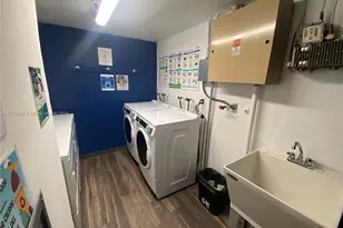 90 Edgewater Dr, Coral Gables, FL 33133 - Photo 37