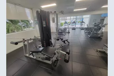 5601 Collins Ave #PH-9, Miami Beach, FL 33140 - Photo 43