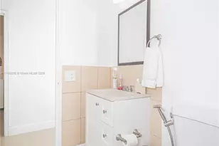 3505 S Ocean Dr, Hollywood, FL 33019 - Photo 35