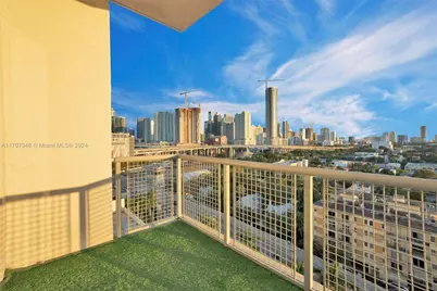 10 SW South River Drive #1109, Miami, FL 33130 - Photo 11