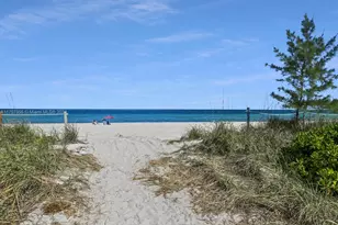 5005 Collins Ave, Miami Beach, FL 33140 - Photo 35