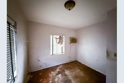 1770 NW 55th Ter, Miami, FL 33142 - Photo 13