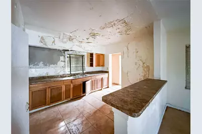 1770 NW 55th Ter, Miami, FL 33142 - Photo 9