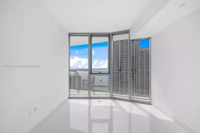 300 Biscayne Blvd Way #3406, Miami, FL 33131 - Photo 15