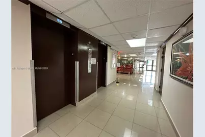 2001 Atlantic Shores Blvd #510, Hallandale Beach, FL 33009 - Photo 15