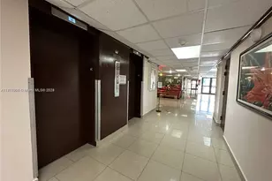 2001 Atlantic Shores Blvd, Hallandale Beach, FL 33009 - Photo 15