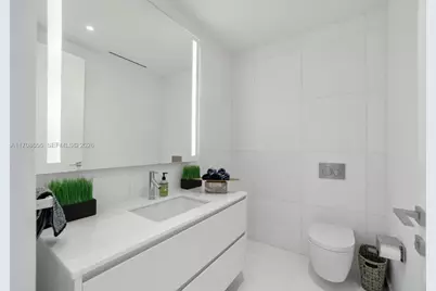 300 Biscayne Blvd Way #4703, Miami, FL 33131 - Photo 25