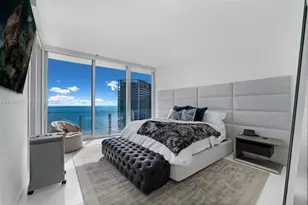 300 Biscayne Blvd Way, Miami, FL 33131 - Photo 9