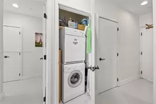 6799 Collins Ave, Miami Beach, FL 33141 - Photo 23