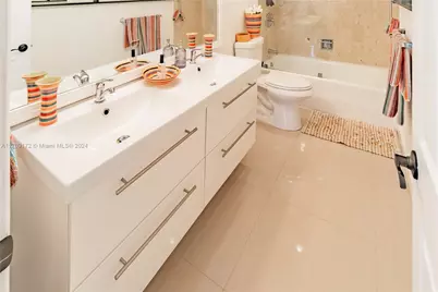 1800 NE 114th St #1105, Miami, FL 33181 - Photo 31