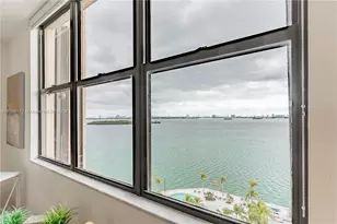1800 NE 114th St, Miami, FL 33181 - Photo 43