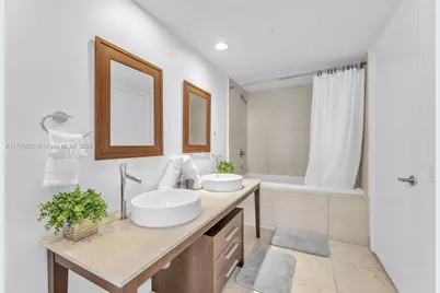 485 Brickell Ave #2503, Miami, FL 33131 - Photo 13