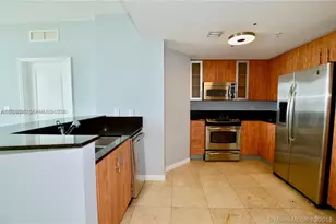 7900 Harbor Island Dr, North Bay Village, FL 33141 - Photo 9