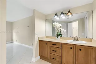 900 SW 125th Way, Pembroke Pines, FL 33027 - Photo 27