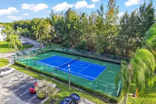 900 SW 125th Way, Pembroke Pines, FL 33027 - Photo 35