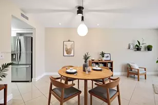 900 SW 125th Way, Pembroke Pines, FL 33027 - Photo 7