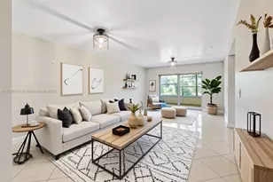 900 SW 125th Way, Pembroke Pines, FL 33027 - Photo 3