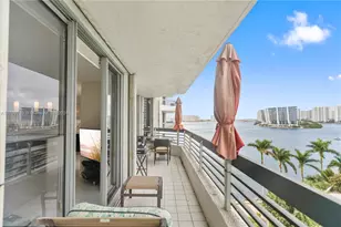 19101 NE 36th Ct, Aventura, FL 33180 - Photo 15
