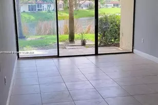 1562 Lake Crystal Dr, West Palm Beach, FL 33411 - Photo 5