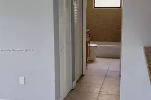 1562 Lake Crystal Dr, West Palm Beach, FL 33411 - Photo 7