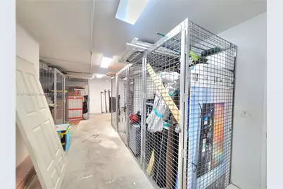 120 SW 8th Ave #501, Miami, FL 33130 - Photo 11