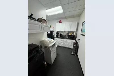 14100 Palmetto Frntg Rd #310, Miami Lakes, FL 33016 - Photo 11