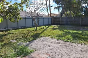 4165 W 6th Ct, Hialeah, FL 33012 - Photo 17