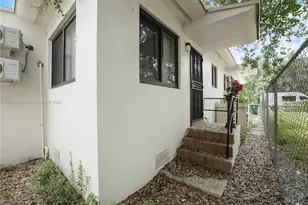 175 NW 68th St, Miami, FL 33150 - Photo 29