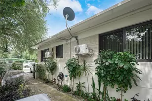 175 NW 68th St, Miami, FL 33150 - Photo 21