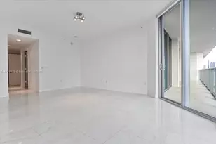 17301 Biscayne Blvd, North Miami Beach, FL 33160 - Photo 15