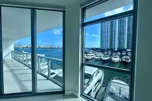 17301 Biscayne Blvd, North Miami Beach, FL 33160 - Photo 13