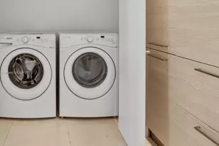 17301 Biscayne Blvd, North Miami Beach, FL 33160 - Photo 35