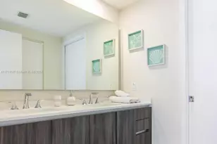 488 NE 18th St, Miami, FL 33132 - Photo 35