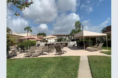 1395 NE 167th St #209, Miami, FL 33162 - Photo 7