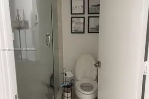 650 NE 32nd St, Miami, FL 33137 - Photo 17