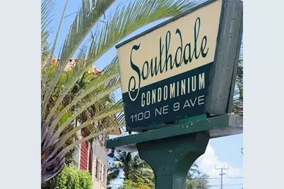 1100 NE 9th Ave #305, Fort Lauderdale, FL 33304 - Photo 1