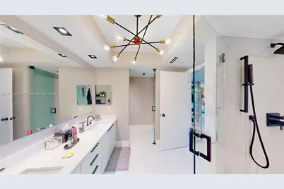 1000 W Island Blvd #2903, Aventura, FL 33160 - Photo 11